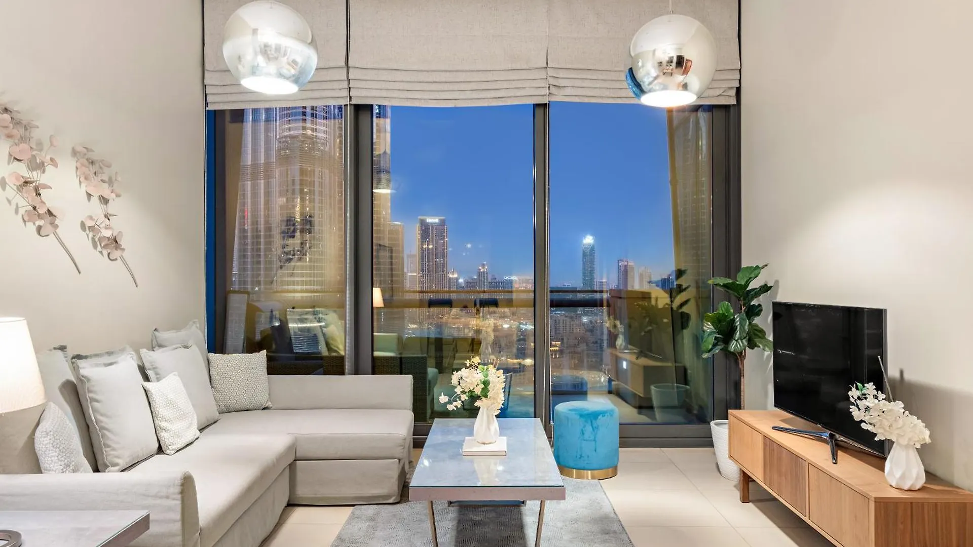 First Class 1Br Burj Khalifa & Fountain Views Dubai